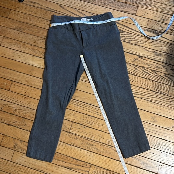 A New Day Grey Dress Pants Capris Stretch NWOT sz 2 - Picture 5 of 7